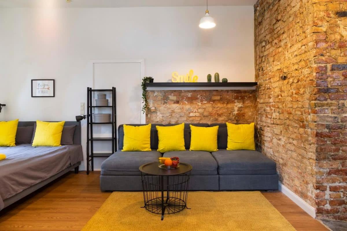 Shabby Chic Plus Self Checkin And Free Street Parking Berlin Exterior photo